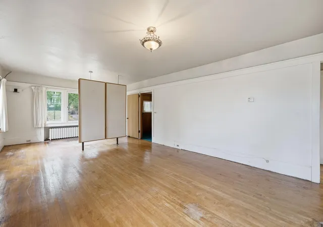 Photo 3 of Single family home for sale at 2114 E 2nd Street, Duluth, MN 55812 | MLS# 7141058 | Listing updated on 2026-10-08