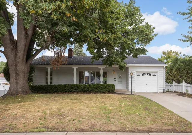 Photo 1 of Sale Pending at 1859 Saunders Ave, Saint Paul, MN 55116 | MLS# 7141061 | Listing updated on 2026-09-14