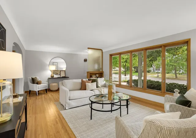 Photo 3 of Sale Pending at 1859 Saunders Ave, Saint Paul, MN 55116 | MLS# 7141061 | Listing updated on 2026-09-14