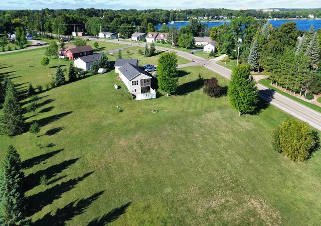 Photo 3 of Single family home for sale at 2257 Long Lake Rd, Detroit Lakes, MN 56501 | MLS# 7141175 | Listing updated on 2026-09-11