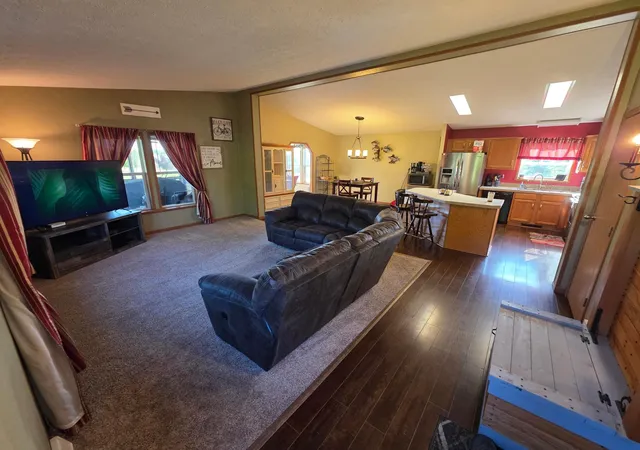 Photo 4 of Single family home for sale at 2257 Long Lake Rd, Detroit Lakes, MN 56501 | MLS# 7141175 | Listing updated on 2026-09-11
