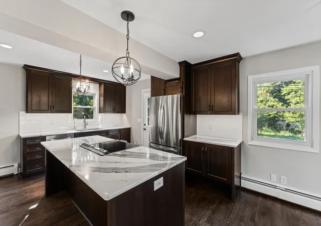 Photo 4 of Single family home for sale at 928 Griffin Ave, Saint Paul, MN 55115 | MLS# 7141200 | Listing updated on 2026-10-02
