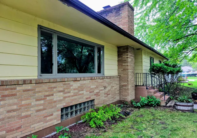 Photo 2 of Single family home for sale at 1410 Home Ln, International Falls, MN 56649 | MLS# 7141214 | Listing updated on 2026-09-11