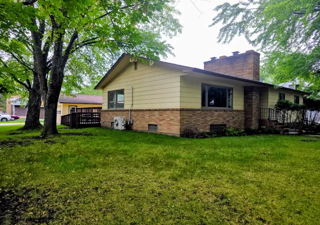 Photo 3 of Single family home for sale at 1410 Home Ln, International Falls, MN 56649 | MLS# 7141214 | Listing updated on 2026-09-11