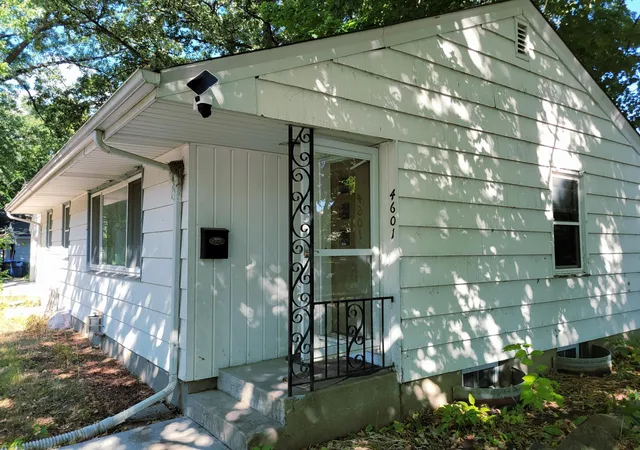 Photo 3 of Single family home for sale at 4601 Oliver Ave N, Minneapolis, MN 55412 | MLS# 7141252 | Listing updated on 2026-09-11