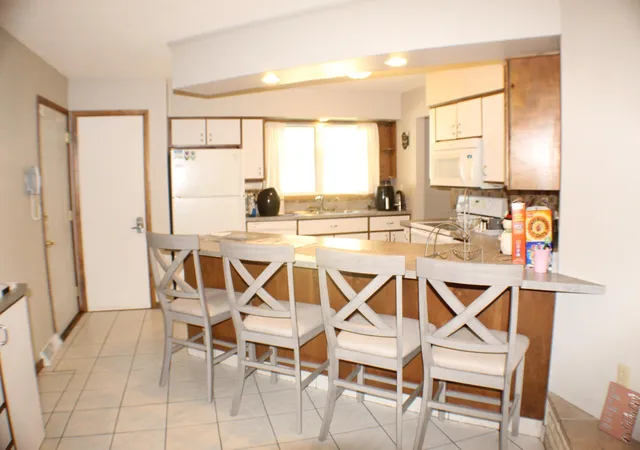 Photo 3 of Single family home for sale at 421 Dale Ave, Moorhead, MN 56560 | MLS# 7141266 | Listing updated on 2026-09-11