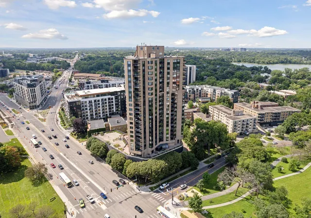 Photo 3 of Condo for sale at 2950 Dean Pkwy #1805, Minneapolis, MN 55416 | MLS# 7141267 | Listing updated on 2026-09-15