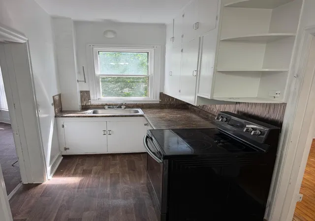Listing Photo 4 - Condo for sale in building located at 224 S Park St, Fairmont, MN 56031
