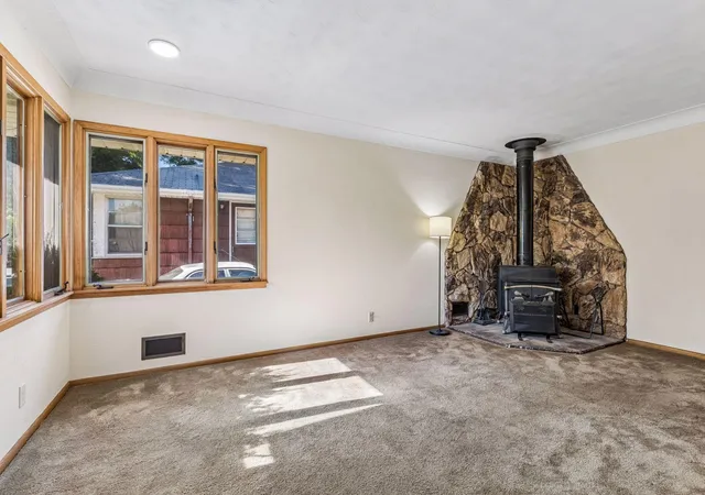 Photo 3 of Single family home for sale at 1411 Alaska Ave, Saint Paul, MN 55116 | MLS# 7141300 | Listing updated on 2026-09-14
