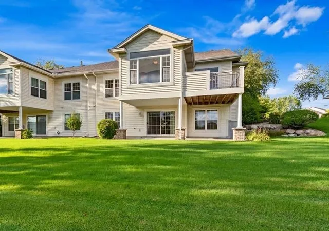 Photo 2 of Single family home for sale at 583 Holly Ln N, Saint Paul, MN 55128 | MLS# 7141350 | Listing updated on 2026-09-14