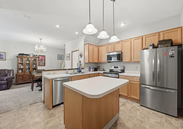 Photo 4 of Single family home for sale at 9617 Alvarado Ln N, Maple Grove, MN 55311 | MLS# 7141364 | Listing updated on 2026-09-14