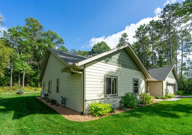 Photo 3 of Single family home for sale at 25873 Trailside Run, Nisswa, MN 56468 | MLS# 7141447 | Listing updated on 2026-10-07