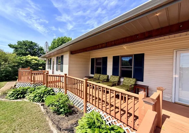 Photo 3 of Single family home for sale at 111 3rd Avenue N, Hibbing, MN 55746 | MLS# 7141487 | Listing updated on 2026-09-11