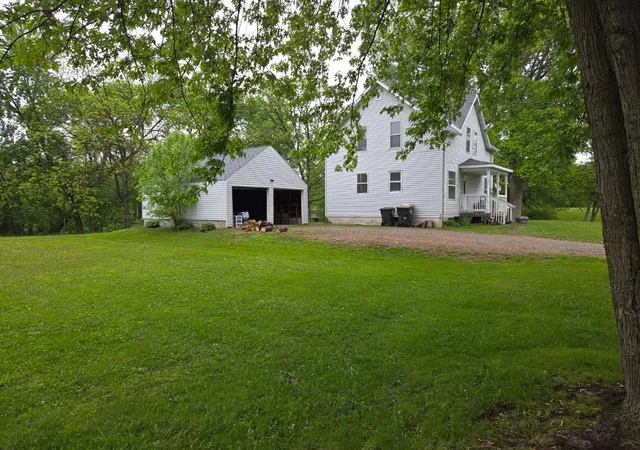 Photo 2 of Single family home for sale at 458 4th Street N, Brownton, MN 55312 | MLS# 7141519 | Listing updated on 2026-09-11