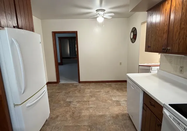 Photo 3 of Sale Pending at 501 Center St E, Roseau, MN 56751 | MLS# 7141568 | Listing updated on 2026-09-14