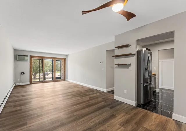 Photo 4 of Condo for sale at 2700 Oxford St N #101, Saint Paul, MN 55113 | MLS# 7141633 | Listing updated on 2026-09-24