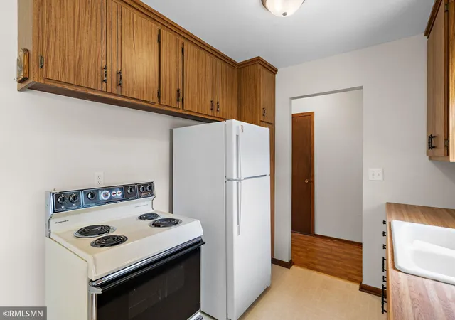 Photo 3 of Single family home for sale at 14590 Dallara Ave W, Rosemount, MN 55068 | MLS# 7141708 | Listing updated on 2026-09-12