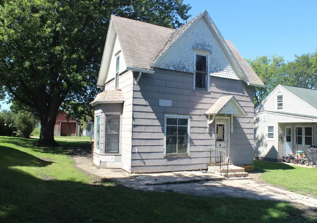 Photo 2 of Sale Pending at 307 Hulseman St, Welcome, MN 56181 | MLS# 7141779 | Listing updated on 2026-09-12