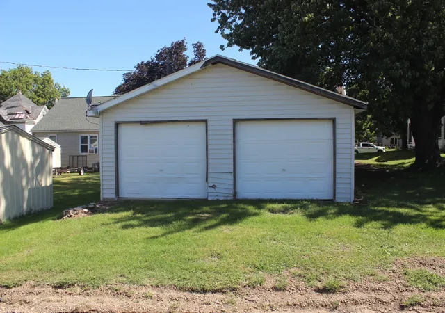 Photo 3 of Sale Pending at 307 Hulseman St, Welcome, MN 56181 | MLS# 7141779 | Listing updated on 2026-09-12