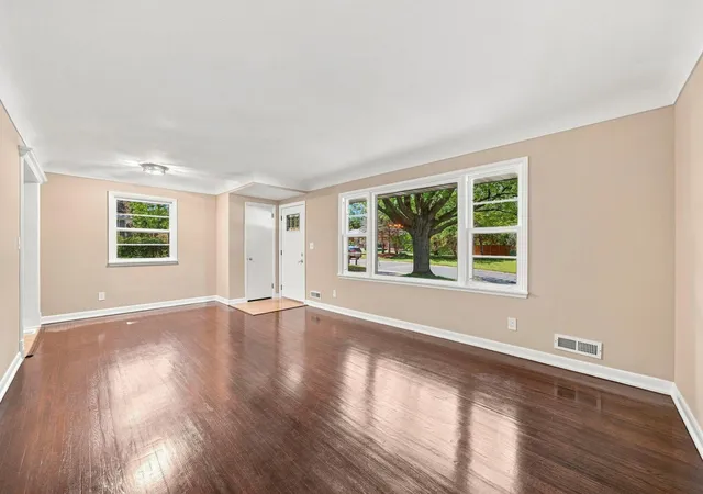 Photo 3 of Single family home for sale at 14925 Deerwood Dr, Burnsville, MN 55306 | MLS# 7141800 | Listing updated on 2026-09-15