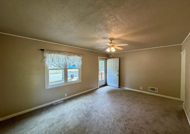 Photo 2 of Single family home for sale at 1009 19th Street N, Moorhead, MN 56560 | MLS# 7141840 | Listing updated on 2026-09-15