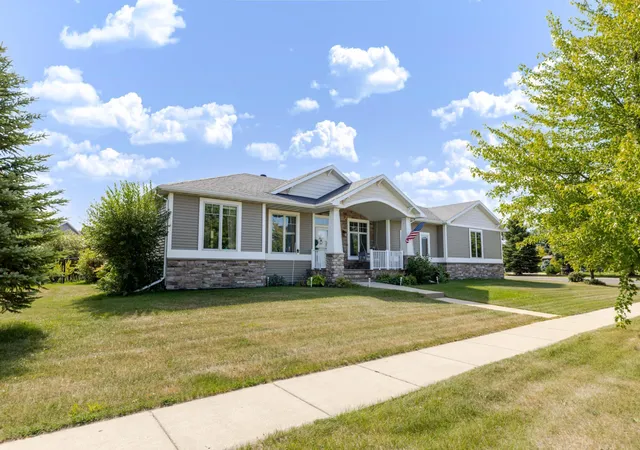 Photo 1 of Single family home for sale at 3847 43rd Avenue S, Moorhead, MN 56560 | MLS# 7141890 | Listing updated on 2026-09-11