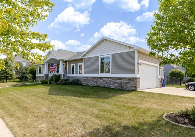 Photo 4 of Single family home for sale at 3847 43rd Avenue S, Moorhead, MN 56560 | MLS# 7141890 | Listing updated on 2026-09-11
