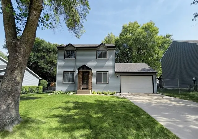 Photo 1 of Single family home for sale at 3235 Hamlet Dr, Saint Paul, MN 55125 | MLS# 7141929 | Listing updated on 2026-09-11