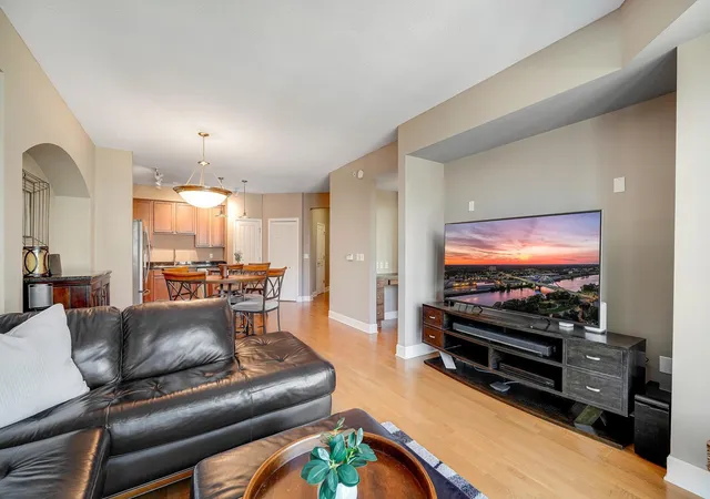 Photo 3 of Condo for sale at 500 E Grant St #709, Minneapolis, MN 55404 | MLS# 7141957 | Listing updated on 2026-09-14