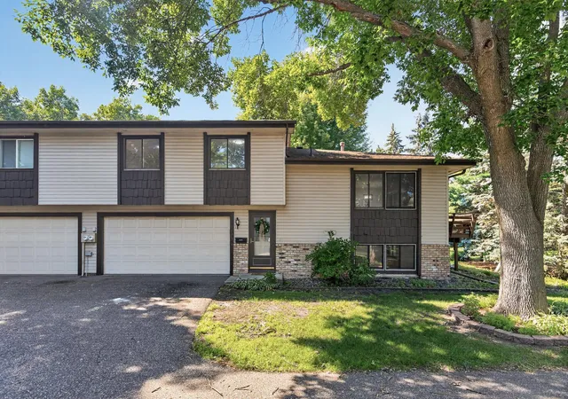 Photo 2 of Sale Pending at 7735 York Ln N, Minneapolis, MN 55443 | MLS# 7141980 | Listing updated on 2026-10-10