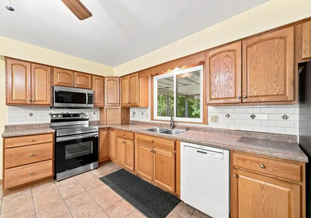 Photo 3 of Single family home for sale at 316 Riverside Ave S, Sartell, MN 56377 | MLS# 7142000 | Listing updated on 2026-09-11