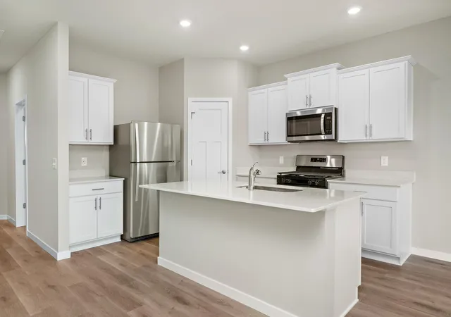 Photo 4 of Single family home for sale at 918 Spruce Cir N, Cambridge, MN 55008 | MLS# 7142008 | Listing updated on 2026-09-11