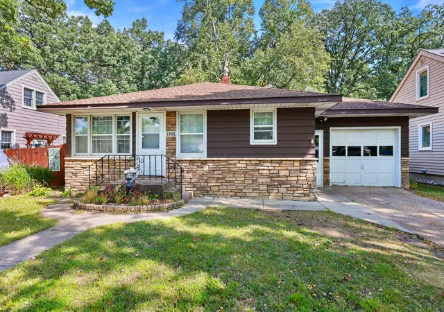 Photo 1 of Single family home for sale at 1506 8th Avenue N, Saint Cloud, MN 56303 | MLS# 7142135 | Listing updated on 2026-10-07