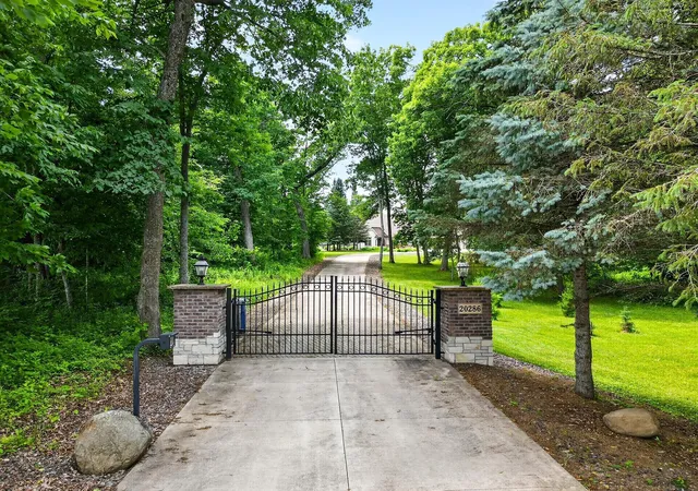 Photo 2 of Single family home for sale at 20286 Saint Croix Trl N, Scandia, MN 55073 | MLS# 7142137 | Listing updated on 2026-09-10