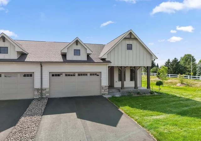 Photo 3 of Sale Pending at 11 Palomino Ct, Hudson, WI 54016 | MLS# 7142139 | Listing updated on 2026-09-10