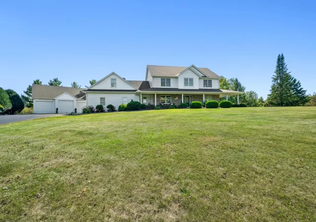 Photo 2 of Single family home for sale at 9520 Scott St, Rockford, MN 55373 | MLS# 7142183 | Listing updated on 2026-09-11
