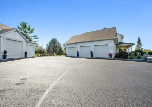 Photo 4 of Single family home for sale at 9520 Scott St, Rockford, MN 55373 | MLS# 7142183 | Listing updated on 2026-09-11