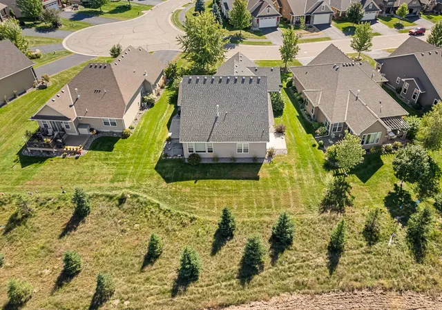 Photo 4 of Single family home for sale at 25423 Heims Lake Cir, Wyoming, MN 55092 | MLS# 7142255 | Listing updated on 2026-09-14