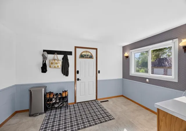Photo 3 of Single family home for sale at 314 2nd Street SW, Stewartville, MN 55976 | MLS# 7142335 | Listing updated on 2026-09-14