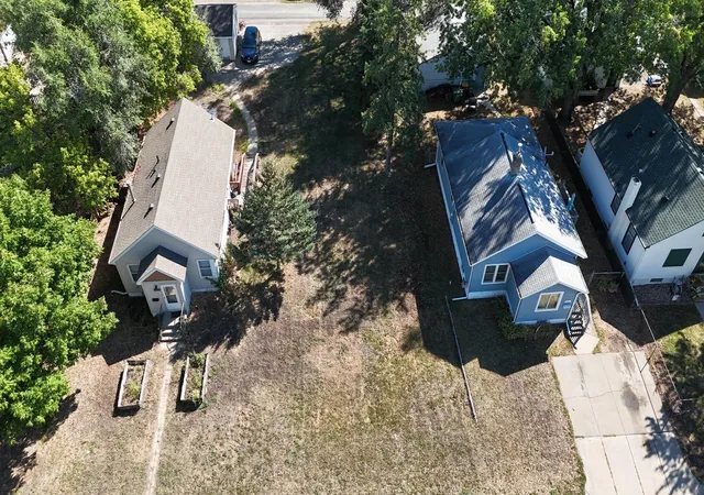 Photo 2 of Sale Pending at 5418 Girard Ave N, Minneapolis, MN 55430 | MLS# 7142405 | Listing updated on 2026-09-29