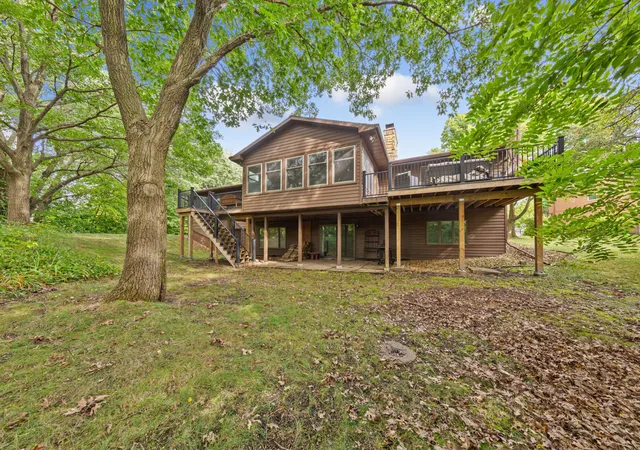 Photo 4 of Single family home for sale at 23 Holiday Ct, North Mankato, MN 56003 | MLS# 7142416 | Listing updated on 2026-09-14