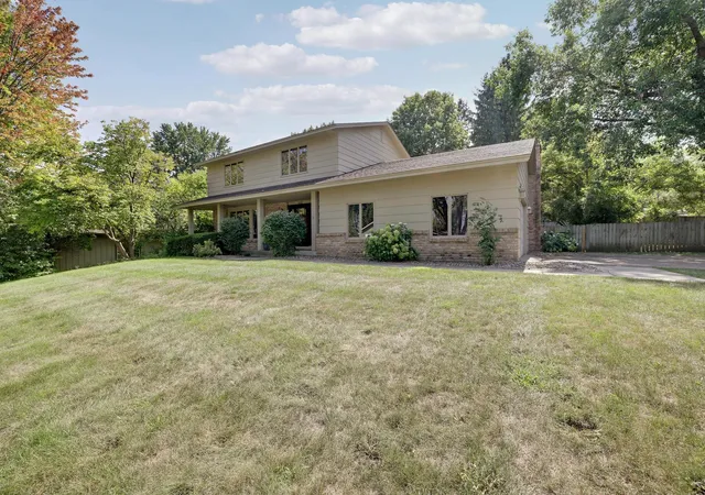 Photo 2 of Single family home for sale at 8359 Amsden Ridge Dr, Minneapolis, MN 55438 | MLS# 7142519 | Listing updated on 2026-09-15