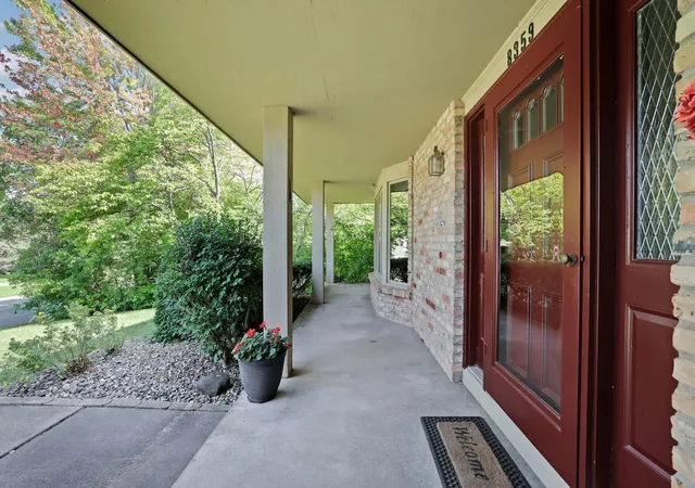 Photo 4 of Single family home for sale at 8359 Amsden Ridge Dr, Minneapolis, MN 55438 | MLS# 7142519 | Listing updated on 2026-09-15