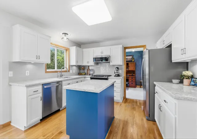 Photo 3 of Single family home for sale at 2508 Schneider Ct, Chaska, MN 55318 | MLS# 7142545 | Listing updated on 2026-09-15
