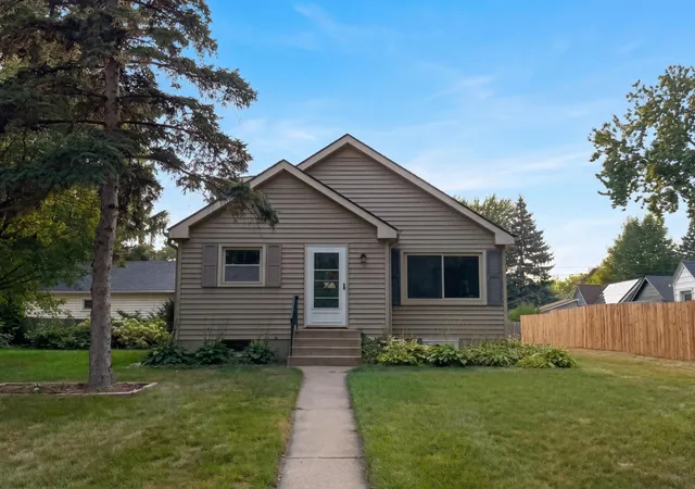 Photo 1 of Single family home for sale at 572 11th Avenue Nw, Saint Paul, MN 55112 | MLS# 7142568 | Listing updated on 2026-10-26