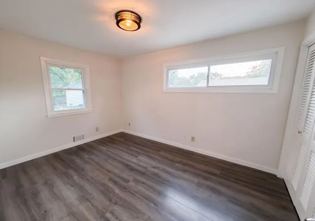 Photo 2 of Sale Pending at 572 11th Avenue NW, Saint Paul, MN 55112 | MLS# 7142568 | Listing updated on 2026-10-31