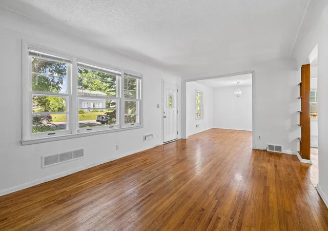 Photo 3 of Single family home for sale at 6717 Queen Ave S, Minneapolis, MN 55423 | MLS# 7142571 | Listing updated on 2026-09-11