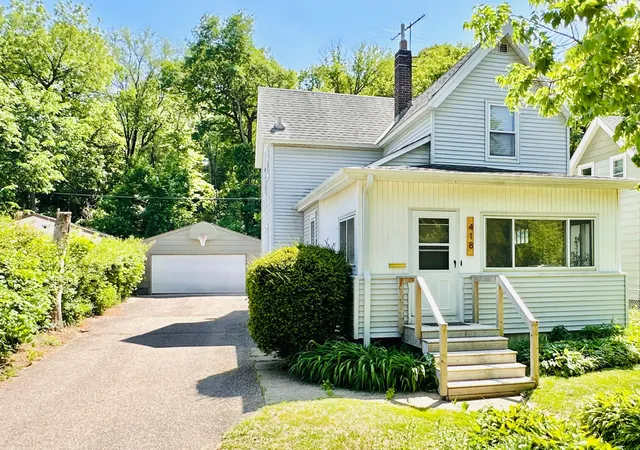 Photo 1 of Single family home for sale at 418 Belvidere St E, Saint Paul, MN 55107 | MLS# 7142773 | Listing updated on 2026-09-15