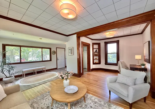 Photo 4 of Single family home for sale at 418 Belvidere St E, Saint Paul, MN 55107 | MLS# 7142773 | Listing updated on 2026-09-15