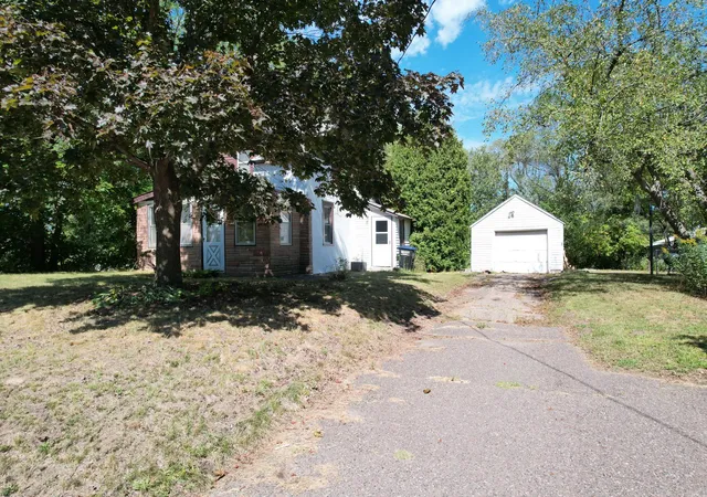 Photo 3 of Single family home for sale at 2466 Dale St N, Saint Paul, MN 55113 | MLS# 7142799 | Listing updated on 2026-09-15